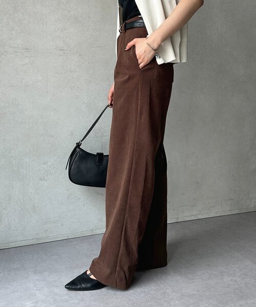 Thevon(ゼボン)の「コーデュロイハイウエストタックパンツ(その他パンツ・レディース・ブラウン/アイボリー/ブラック・M/S)」の13枚目の写真