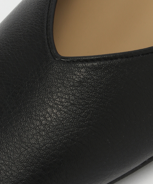 LE TALON（ルタロン）の「≪追加≫スクエアVカットフラット（バレエシューズ・レディース・ブラック系その他・23cm/23.5cm/24cm/24.5cm/21/21.5/22cm/22.5cm/25cm/25.5cm）」の21枚目の写真