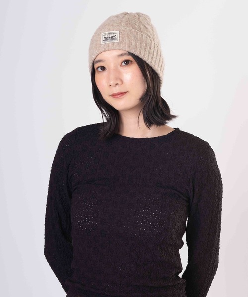 Levi's（リーバイス）の「Levi's/リーバイス ケーブルニットバックパッチビーニー（ニットキャップ/ビーニー・レディース・ベージュ・OS）」の2枚目の写真