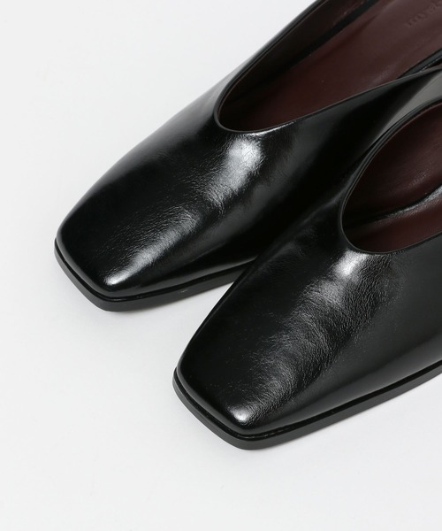 mysty woman（ミスティウーマン）の「グレースカットミュール 592369（スリッポン・レディース・オフホワイト/ブラック・MEDIUM/LARGE）」の11枚目の写真