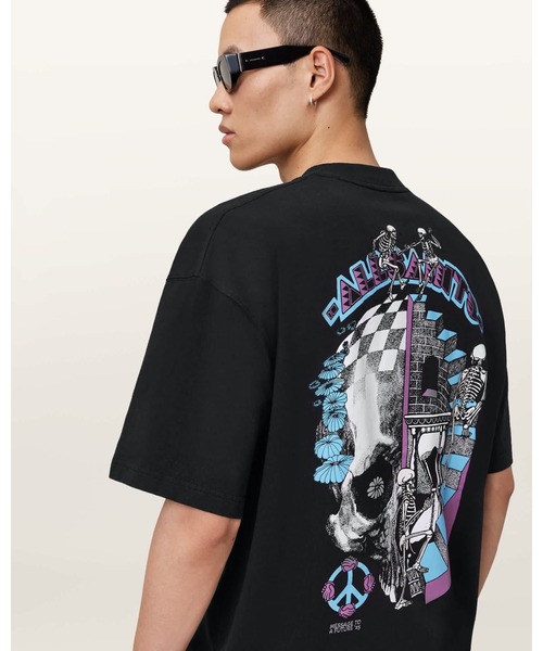 ALLSAINTS(オールセインツ)の「REINCARNATE SHORT SLEEVE CREW NECK T-SHIRT | REINCARNATE 半袖 クルー ネック Tシャツ(Tシャツ/カットソー・メンズ・ブラック・S/M/L/XS)」の2枚目の写真