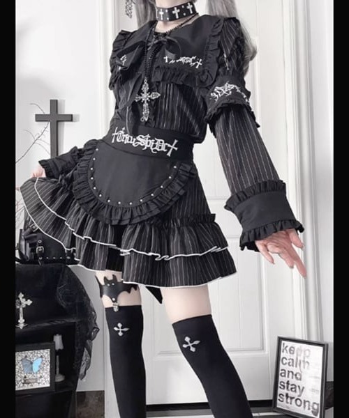 NOVESSEL(ノベセル)の「『TricuspidC/トライカスピッドシー』クロスロゴフリルレイヤードスカート(スカート・レディース・ホワイト/ブラック×ホワイト・S/L)」の11枚目の写真