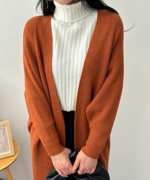 maison de LATIR(メゾンドラティール)の「暖か上品ボリュームスリーブドルマンニットカーディガン(カーディガン/ボレロ・レディース・オレンジ/イエロー/ブラック/グレー・FREE)」の20枚目の写真