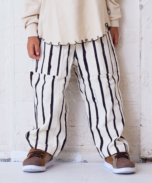 MARKEY'S(マーキーズ)の「コールテンパッチポケットパンツ(その他パンツ・キッズ・チャコール/ブルー系その他/レッド系その他/ホワイト系その他/ブラウン系その他/ブラック系その他・80/90/95/100/110/120/130/140/150)」の1枚目の写真