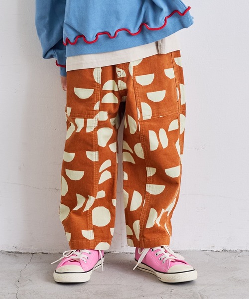 MARKEY'S(マーキーズ)の「コールテンパッチポケットパンツ(その他パンツ・キッズ・チャコール/ブルー系その他/レッド系その他/ホワイト系その他/ブラウン系その他/ブラック系その他・80/90/95/100/110/120/130/140/150)」の4枚目の写真