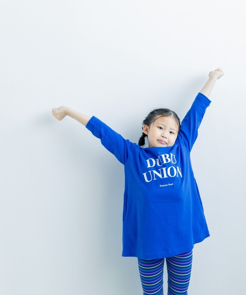 LOWRYS FARM(ローリーズファーム)の「アソートロゴプリントワンピース 581823(ワンピース・キッズ・ブラック/オフホワイト/ブルー/ピンク・110cm/120cm/130cm/140cm/150cm)」の3枚目の写真