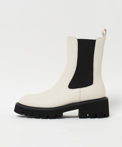 ODETTE E ODILE(オデットエオディール)の「チェルシー ショートブーツ55↑(ブーツ・レディース・ダークブラウン/オフホワイト/ブラック・24.5cm/23.5cm/22.5cm/22cm/23cm/24cm/25cm)」の2枚目の写真