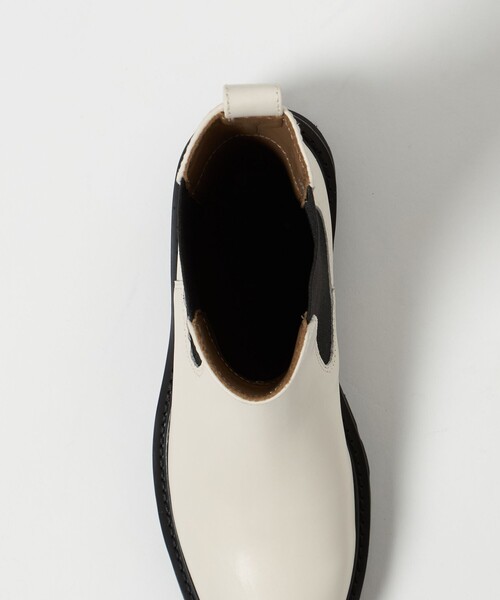 ODETTE E ODILE(オデットエオディール)の「チェルシー ショートブーツ55↑(ブーツ・レディース・ダークブラウン/オフホワイト/ブラック・24.5cm/23.5cm/22.5cm/22cm/23cm/24cm/25cm)」の12枚目の写真