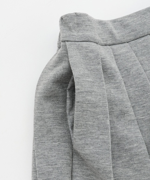 kate spade new york kids（ケイトスペードニューヨーク）の「Spade Smileyポーチつきプリーツスカート（スカート・キッズ・グレー/ブラック・160cm/150cm/140cm/130cm/120cm/110cm）」の7枚目の写真