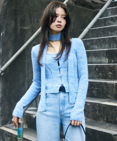 MOUSSY(マウジー)の「【WEB限定カラー:ライトブルー】MIX YARN KNIT トップス(ニット/セーター・レディース・アイボリー/カーキ/レッド/チャコールグレー/ライトブルー・FREE)」の4枚目の写真