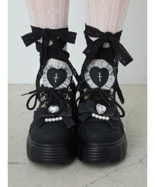Ank Rouge(アンクルージュ)の「ハートクロススニーカー(スニーカー・レディース・ブラック/ホワイト・M/L)」の4枚目の写真