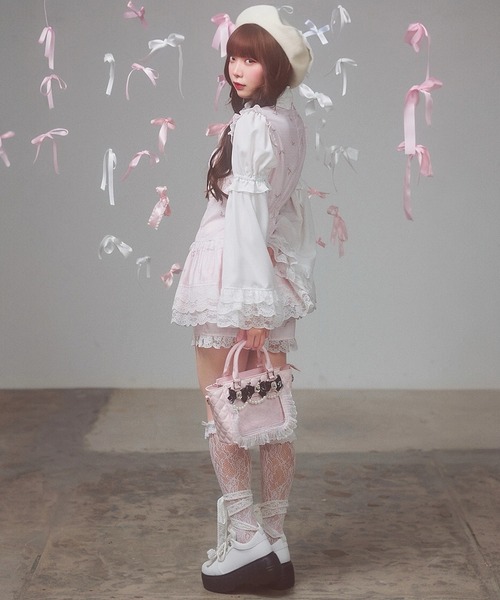 Ank Rouge(アンクルージュ)の「ハートクロススニーカー(スニーカー・レディース・ブラック/ホワイト・M/L)」の13枚目の写真