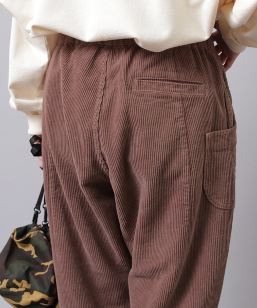 URCH RNA（アーチ アールエヌエー）の「R4380 コーデュロイのクロップドパンツ（その他パンツ・レディース・オリーブ/モカ/ブラック・FREE）」の21枚目の写真