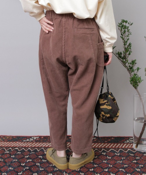 URCH RNA（アーチ アールエヌエー）の「R4380 コーデュロイのクロップドパンツ（その他パンツ・レディース・オリーブ/モカ/ブラック・FREE）」の5枚目の写真