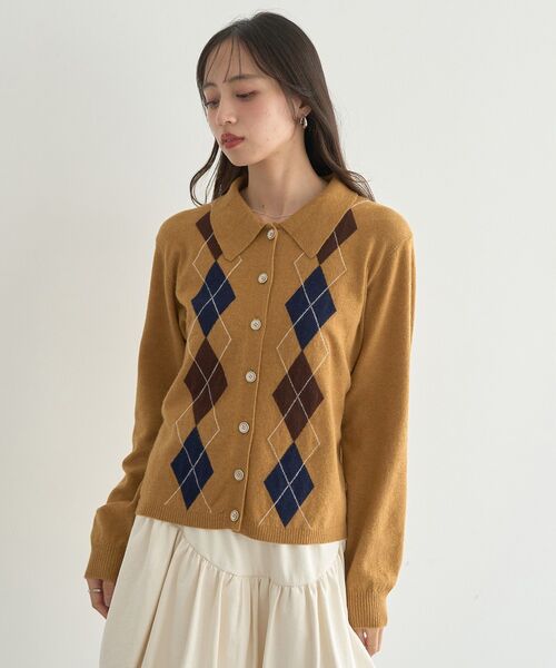 earth music&ecology（アースミュージックアンドエコロジー）の「【2025AW】襟付きアーガイルニットカーディガン（ニット/セーター・レディース・ネイビー/キャメル/グレー・FREE）」の14枚目の写真