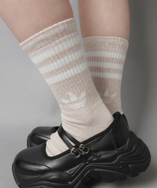 adidas（アディダス）の「ラメ感が可愛い2足セット【adidas/アディダス】ラメクルーソックス/2足組（ソックス/靴下・レディース・ホワイト×ピンク/ブラック×ホワイト/シルバー系その他/ホワイト×ゴールド・ONESIZE/S）」の3枚目の写真