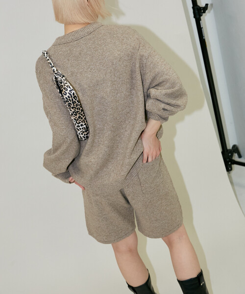 PUBLUX（パブリュクス）の「PUBLUX/パブリュクス ニットトップ ショートパンツ セットアップ　限定展開（ニット/セーター・レディース・ベージュ/チャコールグレー/グレー・ﾌﾘ-）」の5枚目の写真