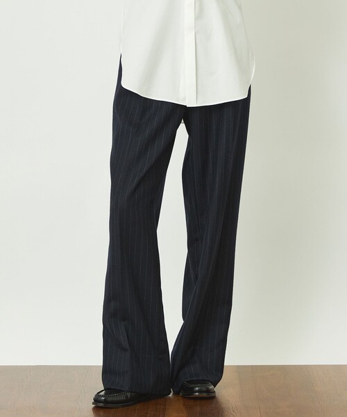 MACKINTOSH PHILOSOPHY(マッキントッシュ フィロソフィー)の「GREY LABEL タックプリーツワイドパンツ(その他パンツ・レディース・グレー系その他/ダークネイビー・5/2/1)」の2枚目の写真