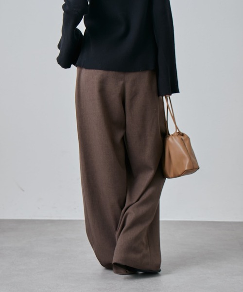 Lui's（ルイス）の「ウールライクベルト付きタックワイドパンツ（スラックス・レディース・ブラック/ブラウン・36/38）」の14枚目の写真
