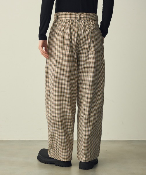 Shoowtime(ショウタイム)の「Belted Check Wide Slacks / ベルテッドチェックワイドスラックス(スラックス・メンズ・ベージュ・MEDIUM/X-LARGE/LARGE)」の8枚目の写真