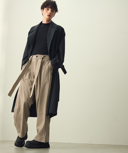 Shoowtime(ショウタイム)の「Belted Check Wide Slacks / ベルテッドチェックワイドスラックス(スラックス・メンズ・ベージュ・MEDIUM/X-LARGE/LARGE)」の15枚目の写真