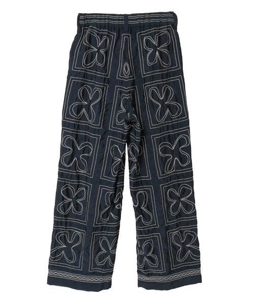 CURRENTAGE(カレンテージ)の「【CURRENTAGE/カレンテージ】Embroidery pants(その他パンツ・レディース・ネイビー・2/1)」の2枚目の写真