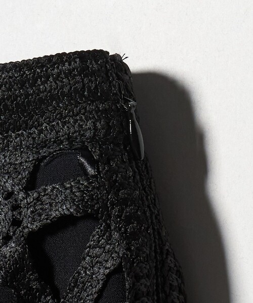 UNITED ARROWS（ユナイテッドアローズ）の「コード  エンブロイダリー タイトスカート（スカート・レディース・オフホワイト/ブラック・38/36）」の17枚目の写真