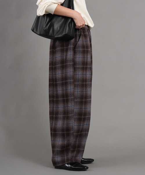 laurea(ラウレア)の「ツィードチェック コクーンパンツ(その他パンツ・レディース・ダークブラウン/ダークグレー・M/S/L)」の5枚目の写真