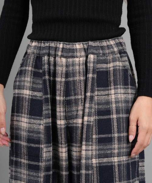 laurea(ラウレア)の「ツィードチェック コクーンパンツ(その他パンツ・レディース・ダークブラウン/ダークグレー・M/S/L)」の18枚目の写真