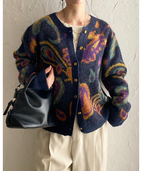 She's Closet(シーズクローゼット)の「ゴールドボタン配色ジャガードカラーニットカーディガン(カーディガン/ボレロ・レディース・ブラウン/ネイビー/アイボリー・FREE)」の9枚目の写真