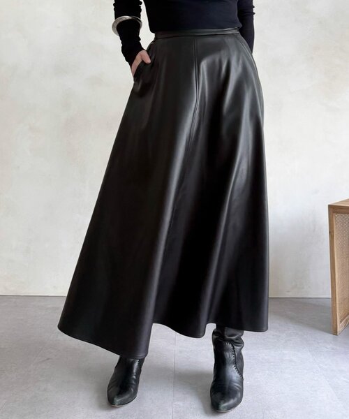 BEARDSLEY（ビアズリー）の「フェイクレザーフレアスカート（スカート・レディース・ブラック・FREE）」の2枚目の写真