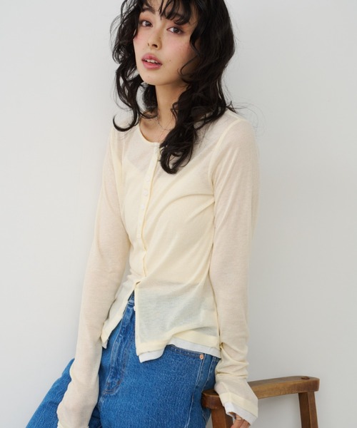 Unitage(ユニテージ)の「バイカラーシアーリブTOPS/カーディガン(Tシャツ/カットソー・レディース・ピンク/イエロー/アイボリー/グレー・FREE)」の3枚目の写真