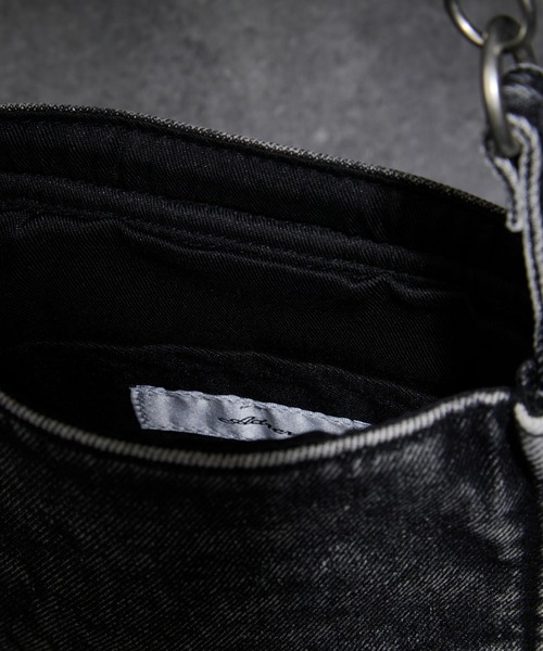 ADRER（アドラー）の「Vintage Denim Shoulder Bag / ヴィンテージデニムショルダーバッグ（ショルダーバッグ・メンズ・ブラック・FREE）」の13枚目の写真