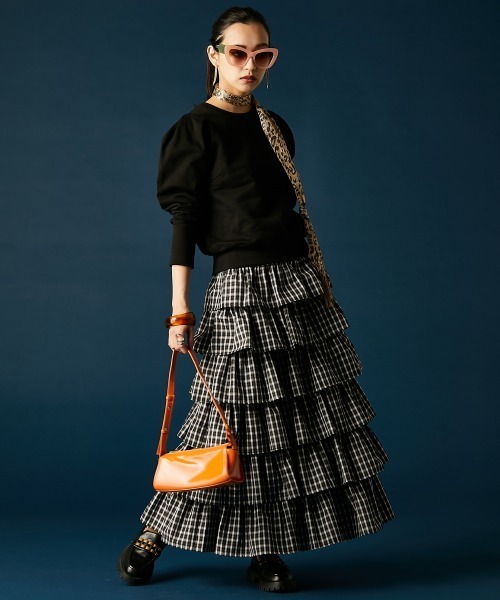 GEVS.(ジェイヴィス)の「チェックティアードスカート<大きいサイズ有>GEVS.(スカート・レディース・ブラック系/ブルー系・L/M/5L/4L/3L/LL)」の3枚目の写真