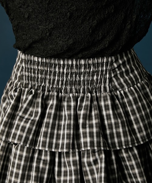 GEVS.(ジェイヴィス)の「チェックティアードスカート<大きいサイズ有>GEVS.(スカート・レディース・ブラック系/ブルー系・L/M/5L/4L/3L/LL)」の14枚目の写真