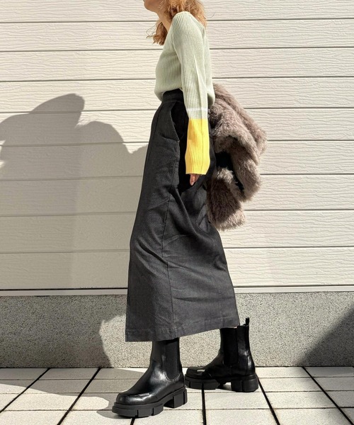 Q（キュー）の「裏起毛ストレッチタイトスカート（スカート・レディース・ブラック/チャコールグレー/ライトベージュ・MEDIUM）」の16枚目の写真