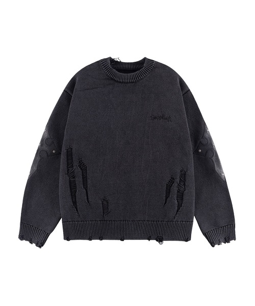 SUPPLIER(サプライヤー)の「ニット|Distressed Cross Leather Patch Crew Knit V2|SUPPLIER(ニット/セーター・メンズ・ベージュ/ブラック・SMALL/MEDIUM/LARGE/X-LARGE)」の2枚目の写真