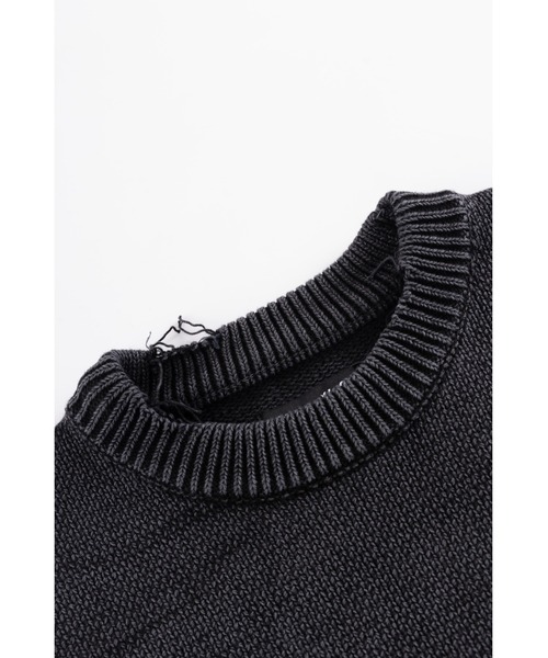 SUPPLIER(サプライヤー)の「ニット|Distressed Cross Leather Patch Crew Knit V2|SUPPLIER(ニット/セーター・メンズ・ベージュ/ブラック・SMALL/MEDIUM/LARGE/X-LARGE)」の15枚目の写真