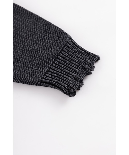 SUPPLIER(サプライヤー)の「ニット|Distressed Cross Leather Patch Crew Knit V2|SUPPLIER(ニット/セーター・メンズ・ベージュ/ブラック・SMALL/MEDIUM/LARGE/X-LARGE)」の7枚目の写真