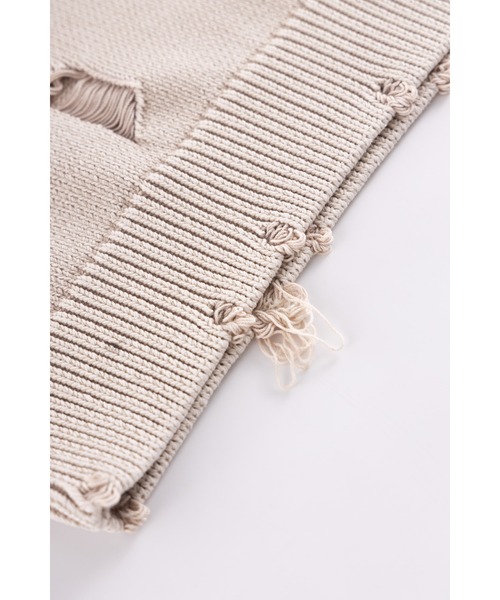 SUPPLIER(サプライヤー)の「ニット|Distressed Cross Leather Patch Crew Knit V2|SUPPLIER(ニット/セーター・メンズ・ベージュ/ブラック・SMALL/MEDIUM/LARGE/X-LARGE)」の4枚目の写真
