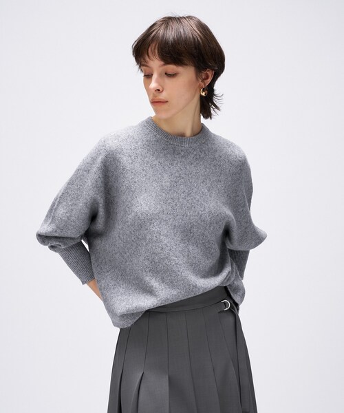 cloenc(クロエンス)の「【手洗い可】ドルマンロングリブニットプルオーバー(ニット/セーター・レディース・ブラック/レッド系1/ライトグレー系8/ベージュ系その他7/ホワイト・02)」の3枚目の写真