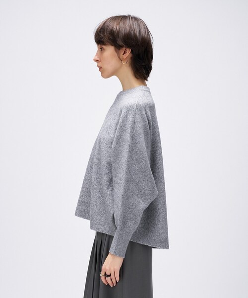 cloenc(クロエンス)の「【手洗い可】ドルマンロングリブニットプルオーバー(ニット/セーター・レディース・ブラック/レッド系1/ライトグレー系8/ベージュ系その他7/ホワイト・02)」の6枚目の写真