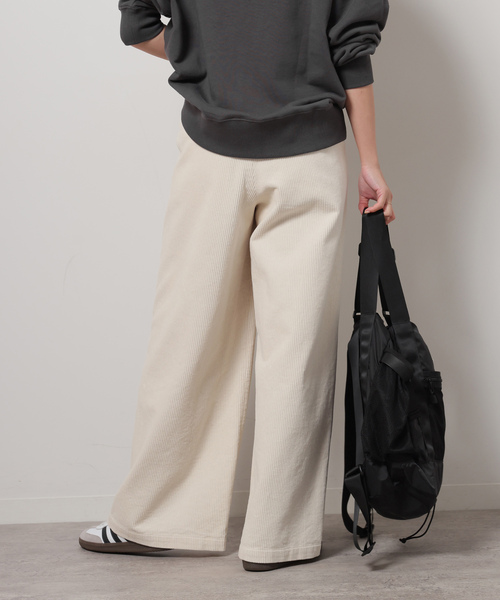 JOURNAL STANDARD relume（ジャーナルスタンダード　レリューム）の「《追加2》ウォッシャブルコーデュロイタックワイドパンツ（その他パンツ・レディース・ホワイト/サックスブルー/チャコールグレー・40/38/36）」の17枚目の写真