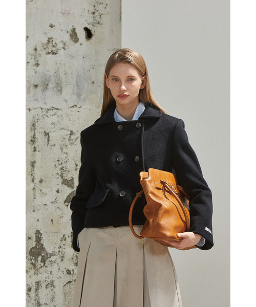 ANOETIC(アノエティック)の「WOOL DOUBLE CROP COAT_NAVY(チェスターコート・レディース・ネイビー・FREE)」の3枚目の写真