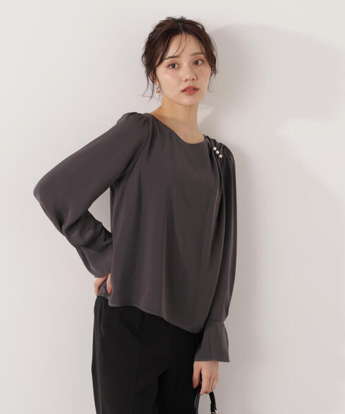 PROPORTION BODY DRESSING(プロポーションボディドレッシング)の「パール付きニュアンスネックブラウス / 1216110003(シャツ/ブラウス・レディース・ピンク/ホワイト系その他/ダークグレー・MEDIUM/SMALL)」の9枚目の写真