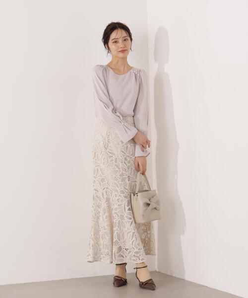 PROPORTION BODY DRESSING(プロポーションボディドレッシング)の「パール付きニュアンスネックブラウス / 1216110003(シャツ/ブラウス・レディース・ピンク/ホワイト系その他/ダークグレー・MEDIUM/SMALL)」の18枚目の写真