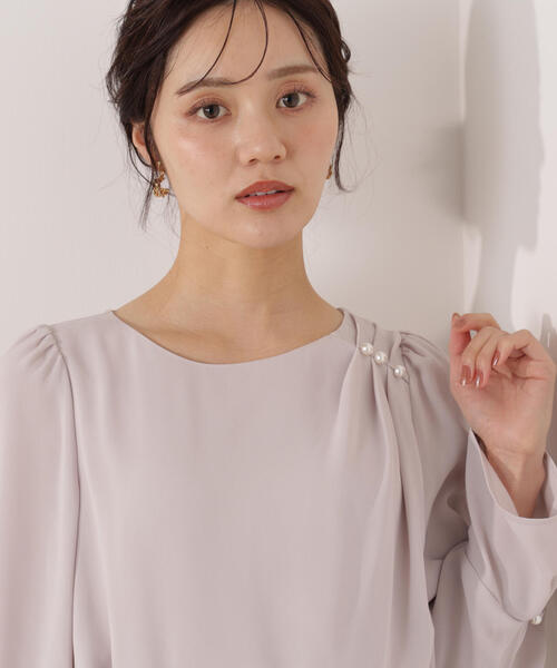PROPORTION BODY DRESSING(プロポーションボディドレッシング)の「パール付きニュアンスネックブラウス / 1216110003(シャツ/ブラウス・レディース・ピンク/ホワイト系その他/ダークグレー・MEDIUM/SMALL)」の17枚目の写真