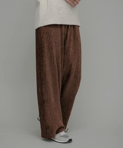 URBAN RESEARCH Sonny Label（アーバンリサーチサニーレーベル）の「ベロアプリーツイージーカットパンツ（その他パンツ・レディース・チャコールグレー/ホワイト系その他/ブラウン・FREE）」の3枚目の写真