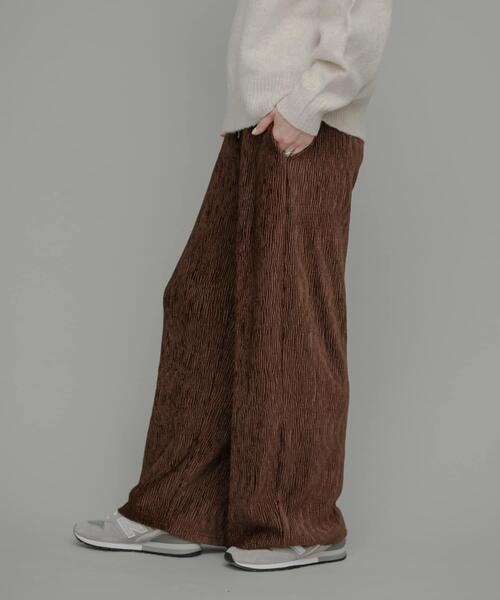 URBAN RESEARCH Sonny Label（アーバンリサーチサニーレーベル）の「ベロアプリーツイージーカットパンツ（その他パンツ・レディース・チャコールグレー/ホワイト系その他/ブラウン・FREE）」の16枚目の写真