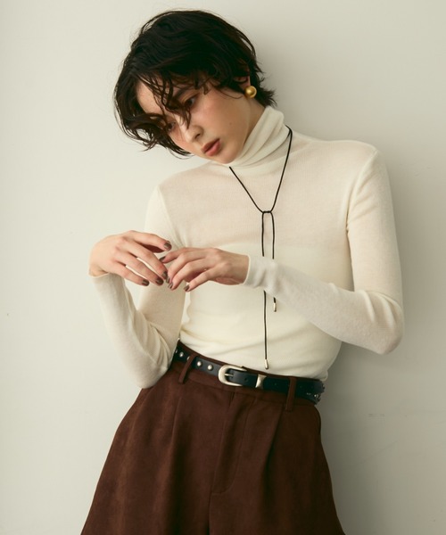 Trish（トリッシュ）の「タートルネックリブ編みニットプルオーバー（ニット/セーター・レディース・ホワイト/チャコールグレー/ブラック/ブラウン/アイボリー・FREE）」の6枚目の写真